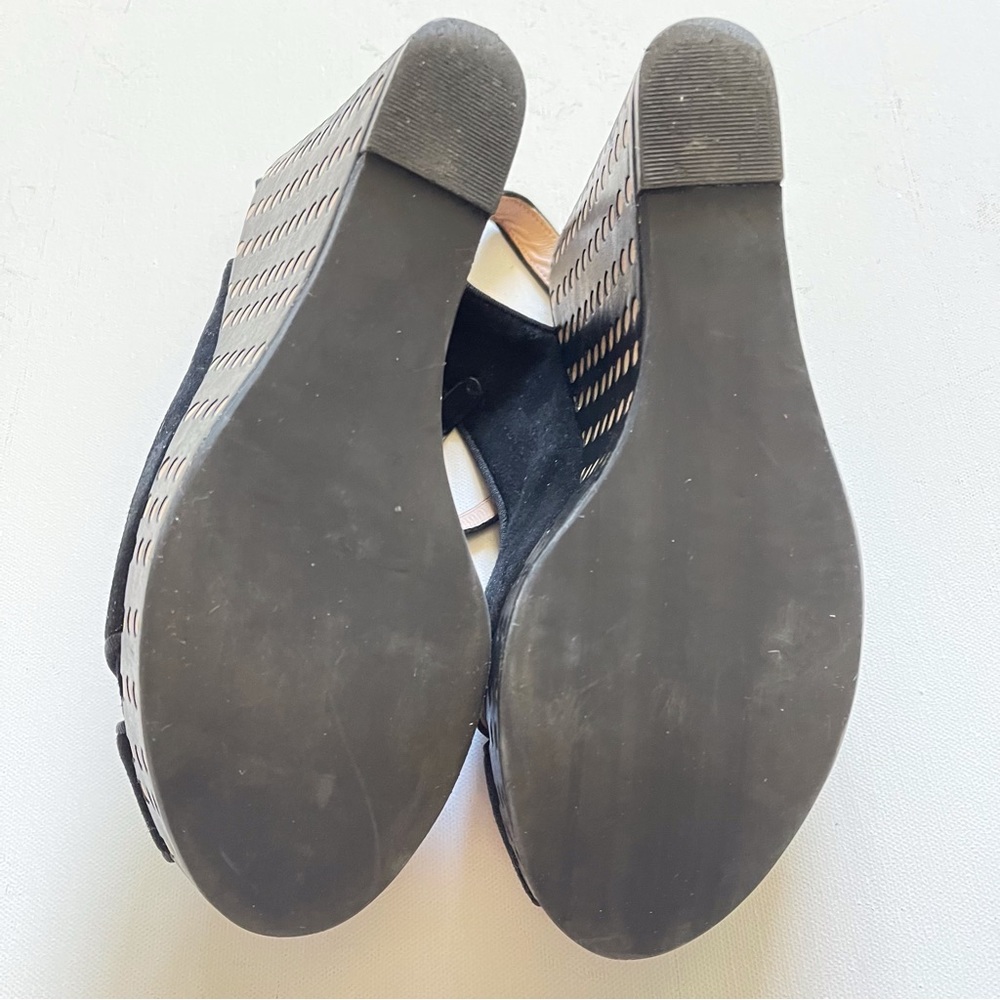 Tory Burch Sandals - Picture 5 of 5